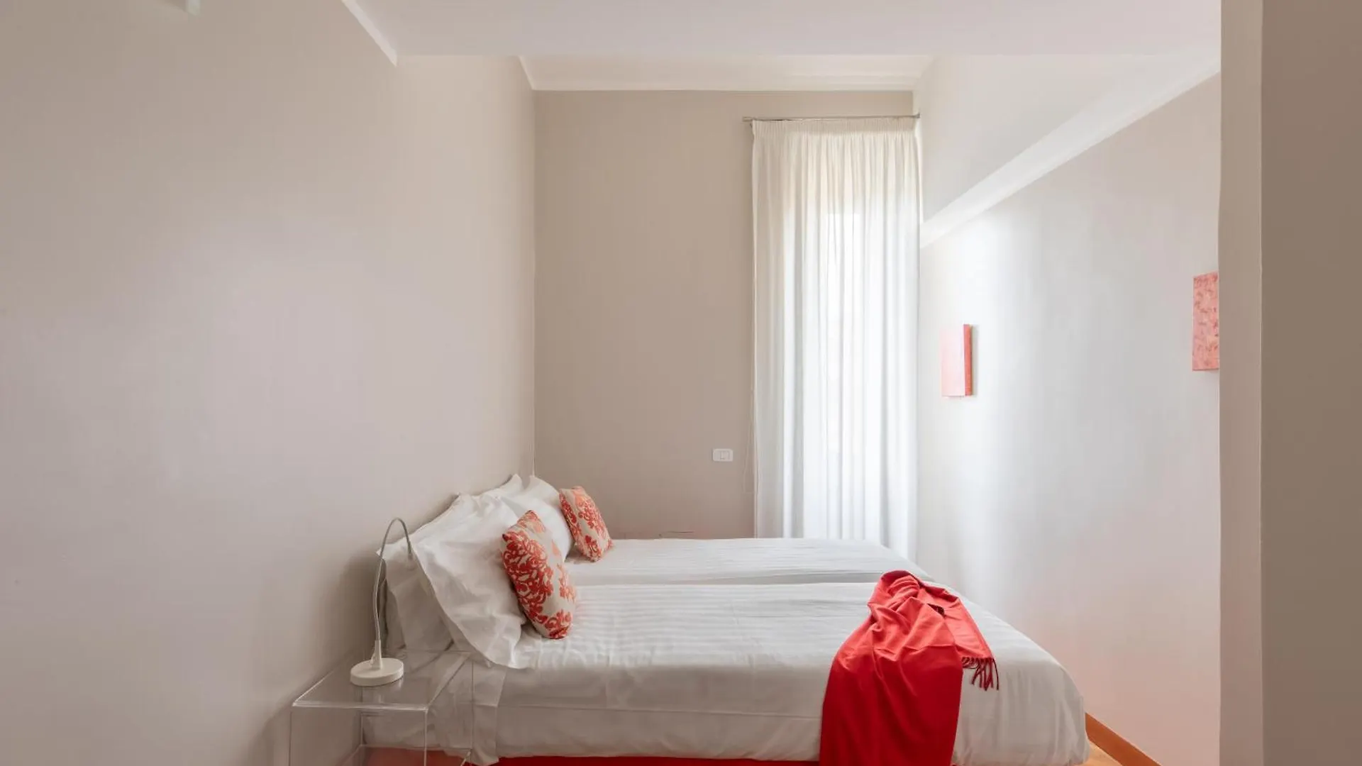 Apartament Hospitalityrome Doninzetti 20  Rzym